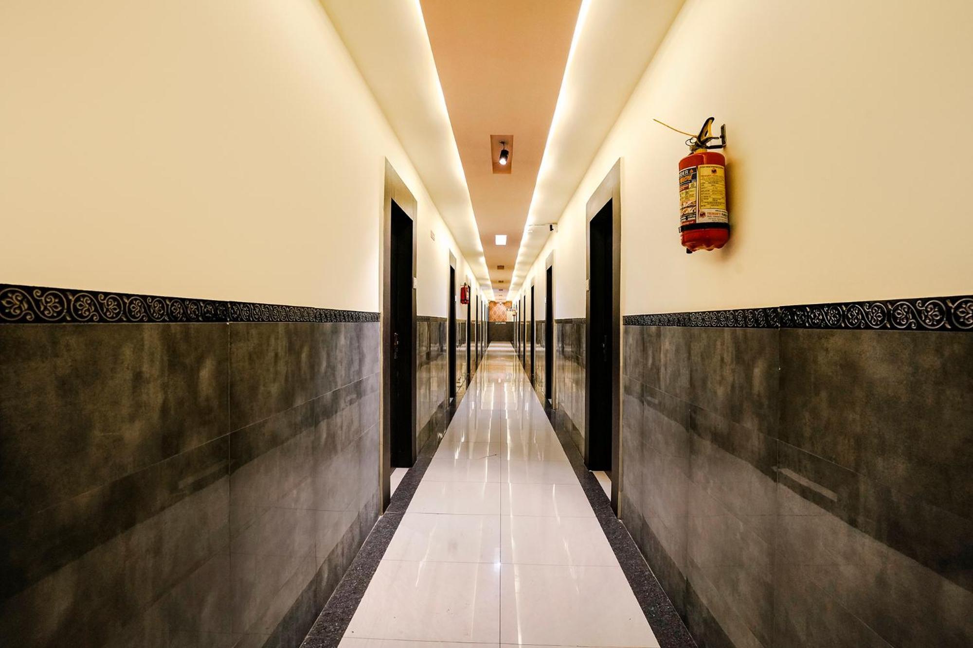 Fabhotel Sai Vihar Kolshet Luaran gambar