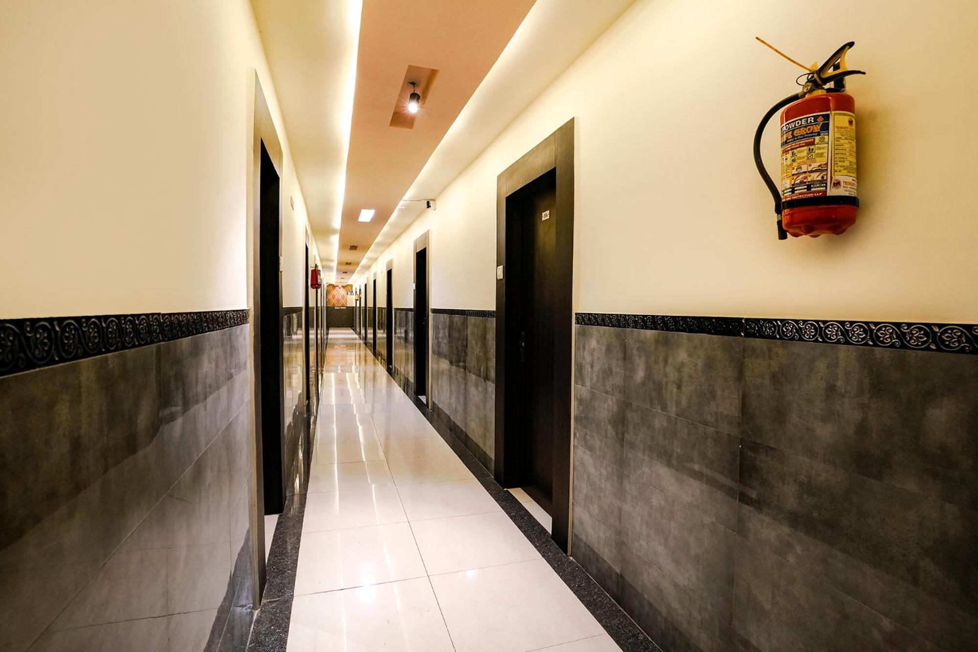 Fabhotel Sai Vihar Kolshet Luaran gambar